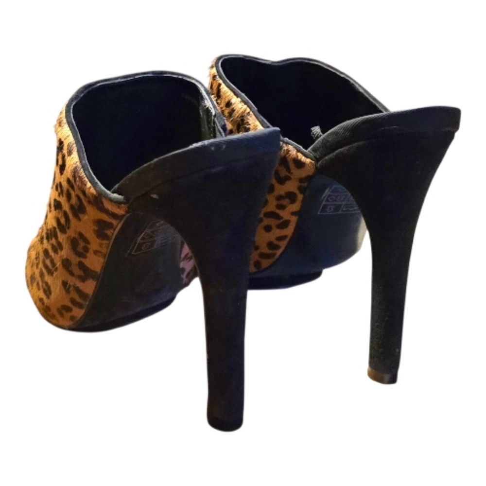 Leopard Print Women's Mules - Picture 5 of 5